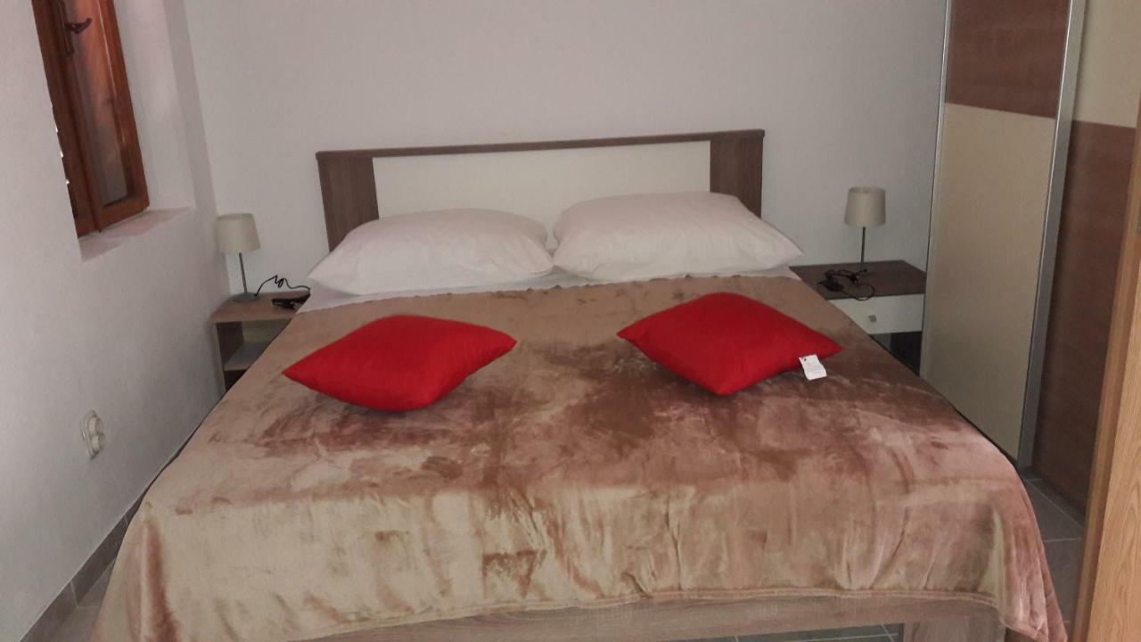 Anka'S Beach Komiža Екстериор снимка